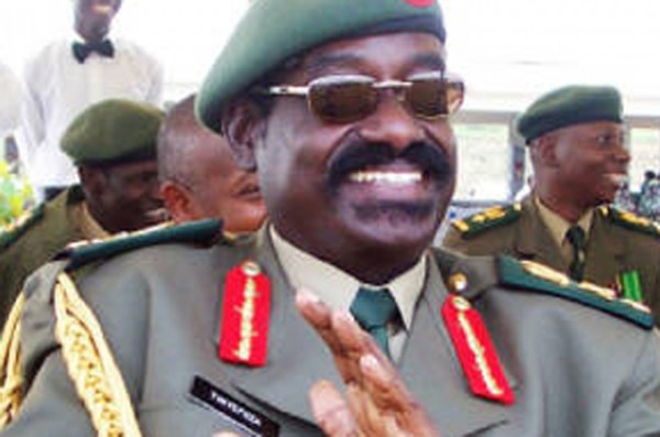 Taliyihii Sirdoonka Uganda Oo London U Baxsaday Iyo Sirta Uu Fakiyey, “Museveni Wuxuu Rabay In Uu Dilo Aniga